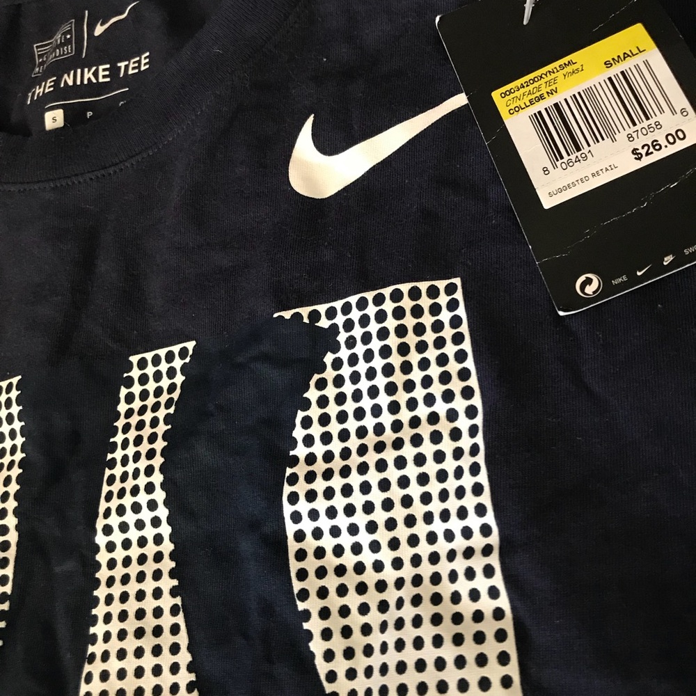 NWT Yankees T Shirt